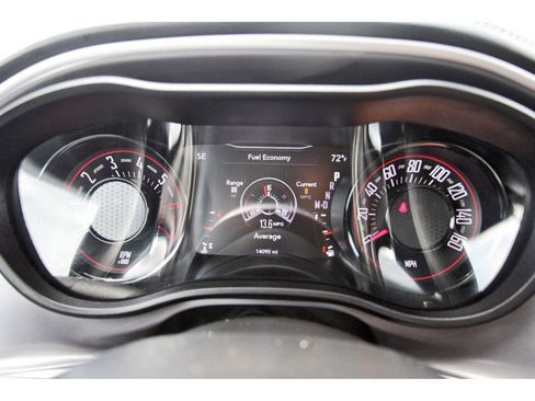 Used 2022 Dodge Challenger R/T w/ Plus Package image 17