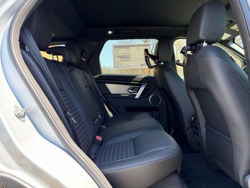 New 2026 Land Rover Discovery Sport Landmark AWD/4WD image 17