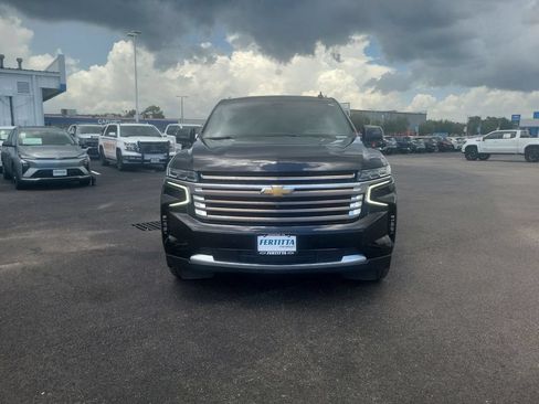 Used 2021 Chevrolet Suburban High Country RWD image 31