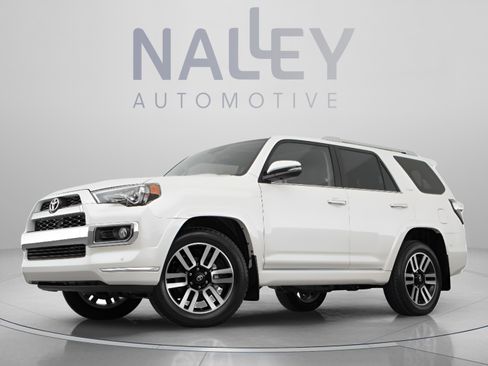 Used 2020 Toyota 4Runner SR5 Premium w/ Moonroof Package AWD/4WD image 2