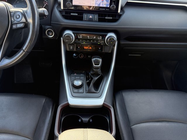 Used 2019 Toyota RAV4 Limited AWD/4WD image 14
