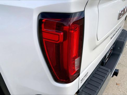 Certified 2023 GMC Sierra 1500 SLT image 27