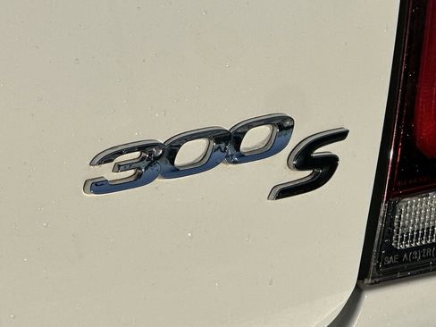 Used 2016 Chrysler 300 S image 29