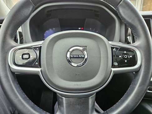 Certified 2025 Volvo XC60 B5 Plus AWD/4WD image 22