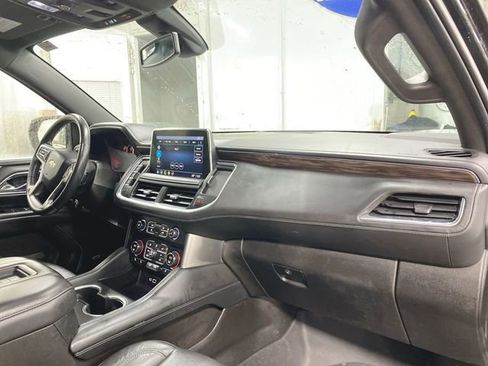 Used 2021 Chevrolet Tahoe LT w/ LT Signature Package image 29