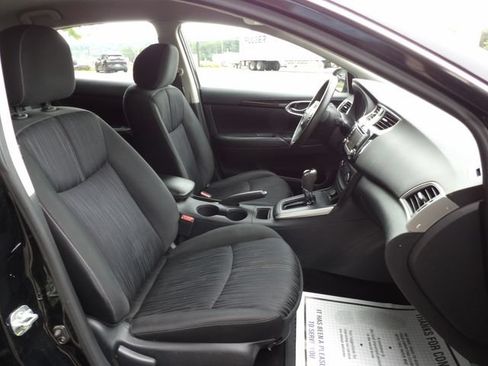 Used 2017 Nissan Sentra SV FWD image 14