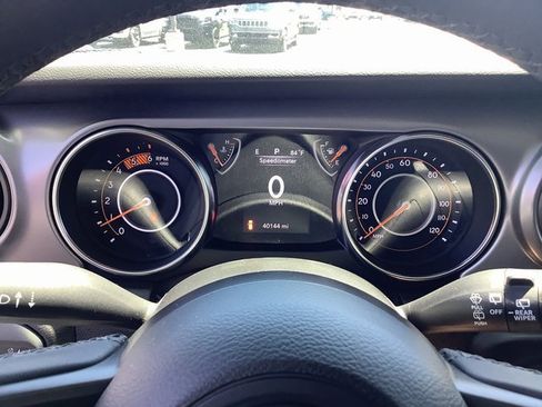 Used 2023 Jeep Wrangler Sport S image 14