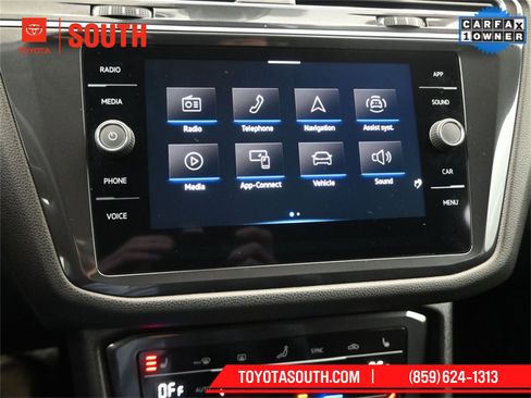 Used 2024 Volkswagen Tiguan SE image 18