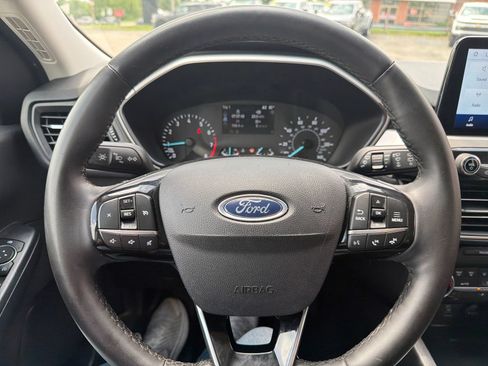 Used 2022 Ford Escape SEL AWD/4WD image 17