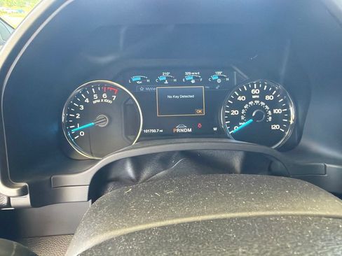 Used 2018 Ford F150 Platinum w/ Equipment Group 701A Luxury AWD/4WD image 10