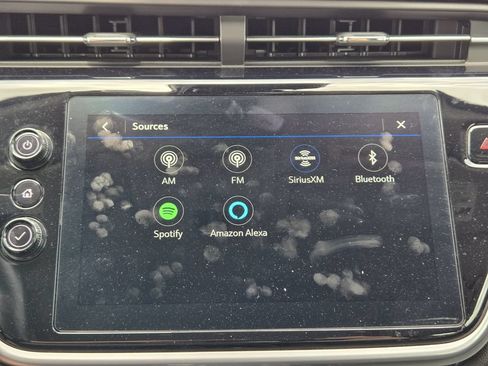 Used 2023 Chevrolet Bolt EUV Premier w/ Sun & Sound Package FWD image 18