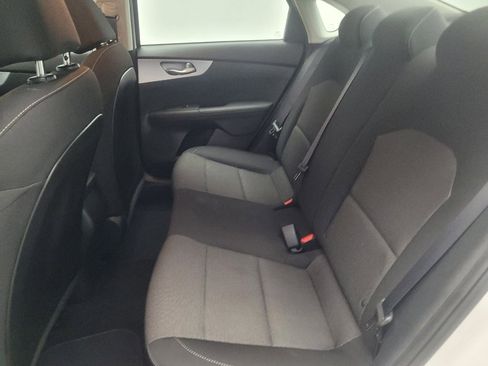 Used 2022 Kia Forte LXS image 18