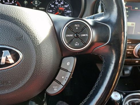 Used 2015 Kia Soul ! w/ Sun & Sound Package image 17