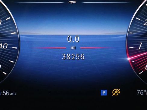 Used 2024 Mercedes-Benz GLE 350 4MATIC w/ 3rd Row Seat Package image 34