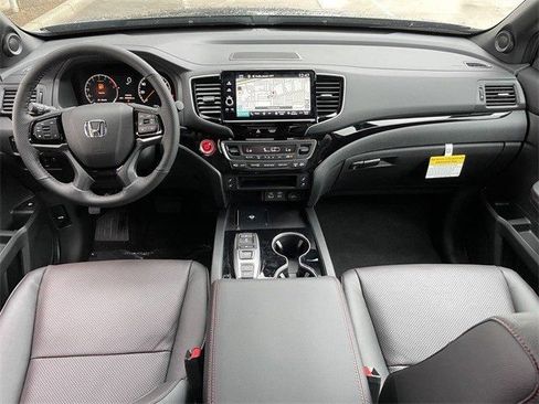 New 2026 Honda Ridgeline Black Edition image 9