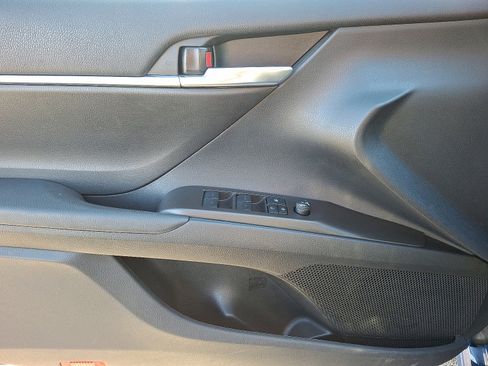 Certified 2023 Toyota Camry SE image 13