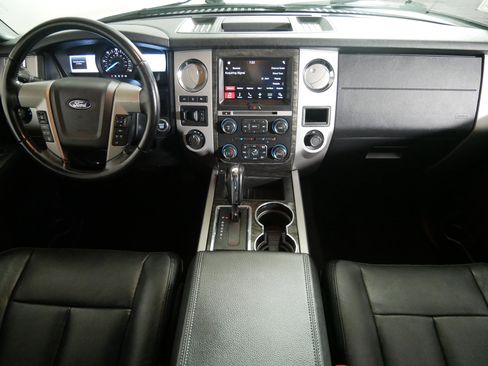 Used 2017 Ford Expedition EL Limited w/ Equipment Group 301A AWD/4WD image 10