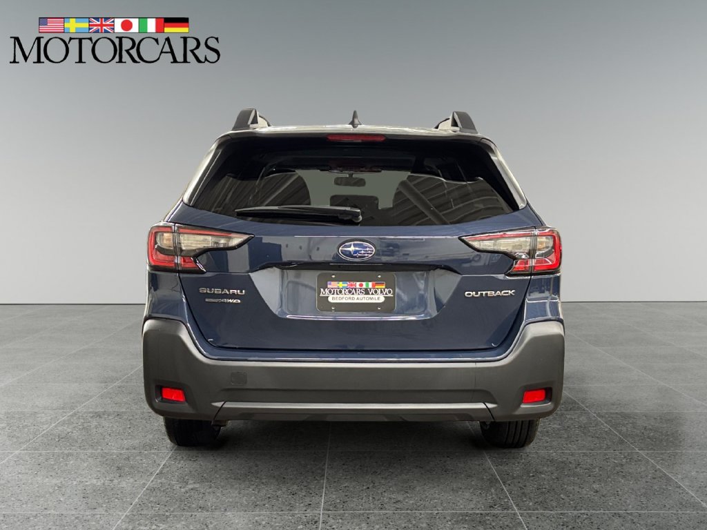 Used 2024 Subaru Outback Premium AWD/4WD image 4