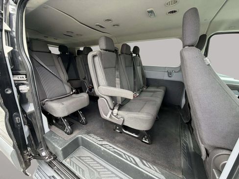 Used 2015 Ford Transit 350 XLT RWD image 18