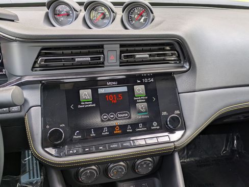 New 2023 Nissan Z w/ Floor Mat Package (L93) RWD image 8