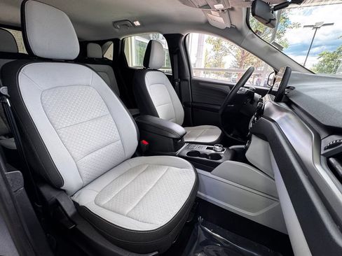 Used 2025 Ford Escape Active AWD/4WD image 45