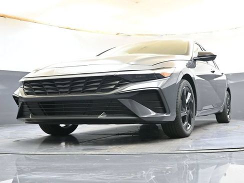 Used 2026 Hyundai Elantra Sport FWD image 39