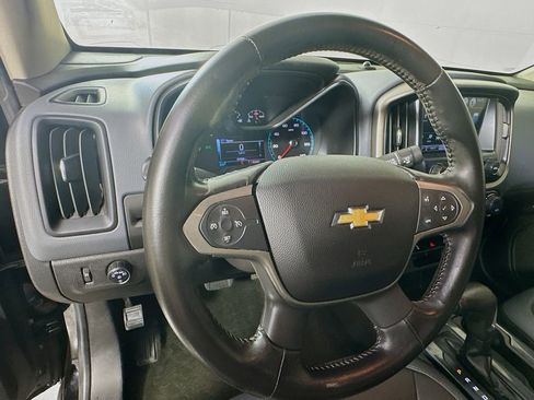 Used 2018 Chevrolet Colorado Z71 image 11