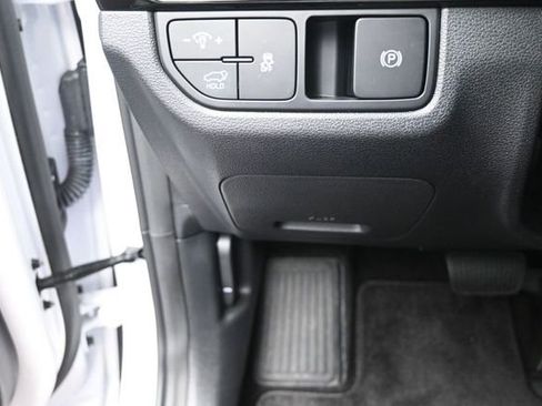 Used 2026 Kia Sportage SX FWD image 16