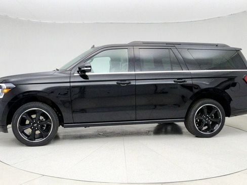 Used 2022 Ford Expedition Max Limited image 8