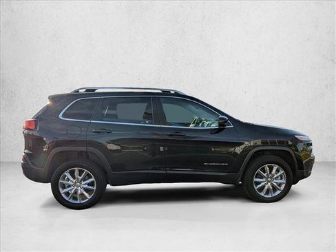 Used 2016 Jeep Cherokee Limited w/ Luxury Group image 4