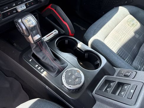 Used 2025 Ford Bronco Heritage Edition AWD/4WD image 30