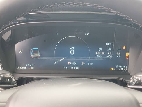 New 2026 Lincoln Corsair Premiere image 18