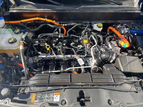 Used 2022 Ford Maverick XLT w/ XLT Luxury Package FWD image 32