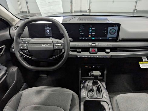 Certified 2025 Kia K4 FWD image 16