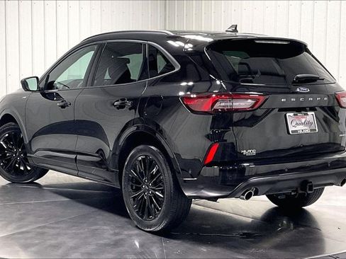 Used 2024 Ford Escape ST-Line Elite w/ Premium Technology Package AWD/4WD image 12