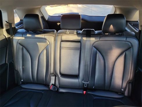 Certified 2023 Lincoln Nautilus AWD w/ Premium Package image 11