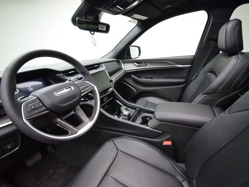 New 2026 Jeep Grand Cherokee Limited image 31