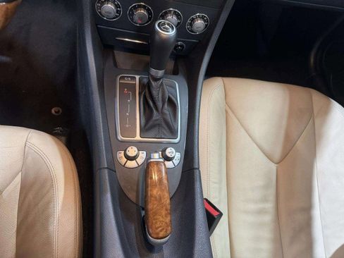 Used 2009 Mercedes-Benz SLK 300 image 24