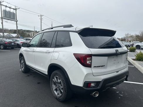 Used 2023 Honda Passport TrailSport image 9