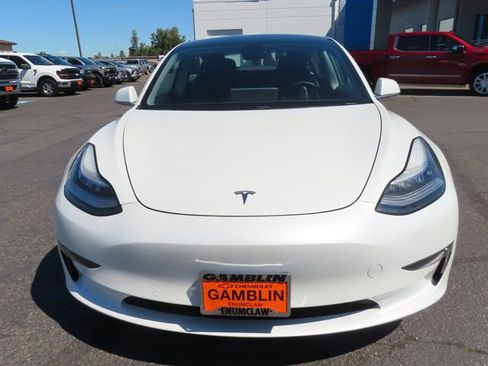 Used 2020 Tesla Model 3 Standard Range Plus RWD image 2