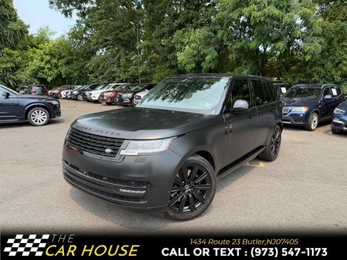 Used 2025 Land Rover Range Rover SE AWD/4WD image 1