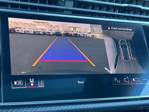 New 2026 Audi SQ8 Prestige image 19