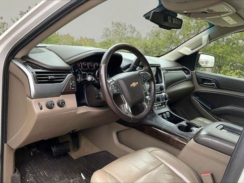 Used 2016 Chevrolet Suburban LT AWD/4WD image 16