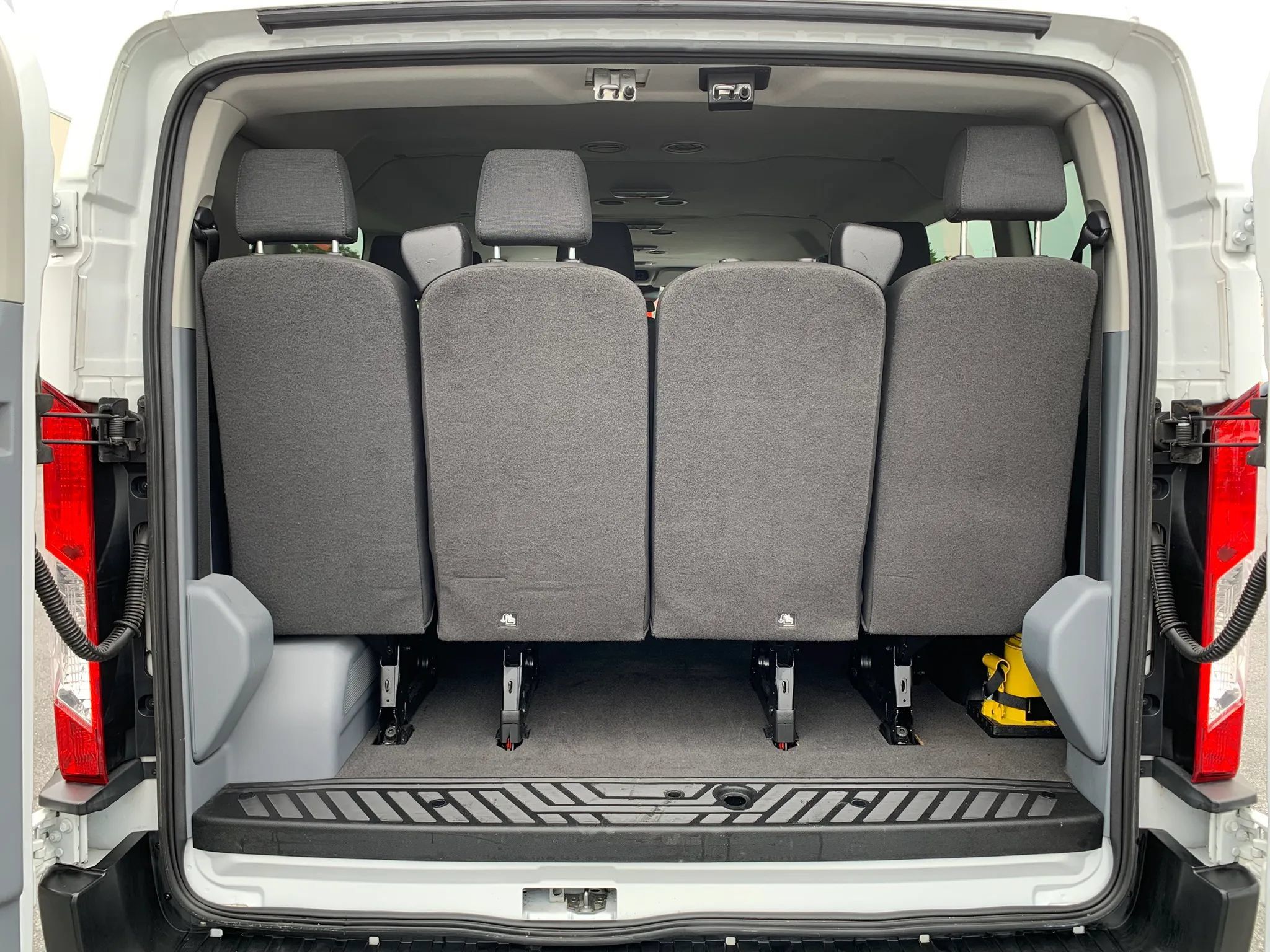 Used 2018 Ford Transit 350 XL RWD image 39