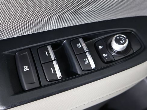 Used 2025 Subaru Forester Premium AWD/4WD image 38