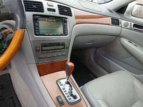 Used 2005 Lexus ES 330 image 10
