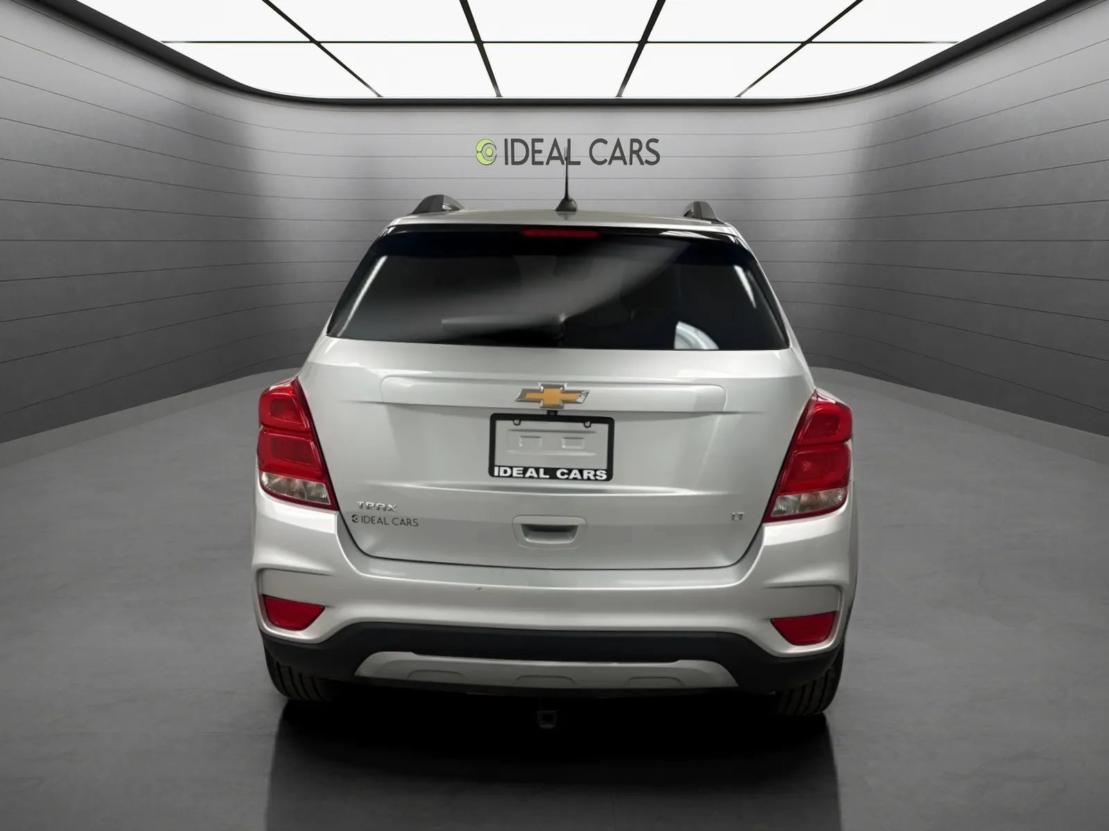 Used 2018 Chevrolet Trax LT w/ LT Convenience Package FWD image 6