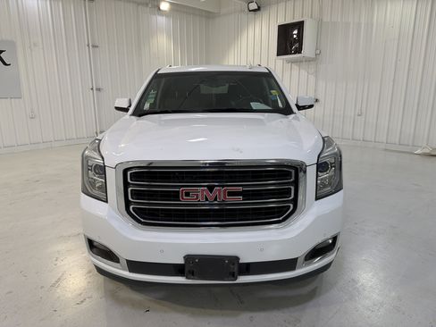Used 2016 GMC Yukon XL SLT image 8