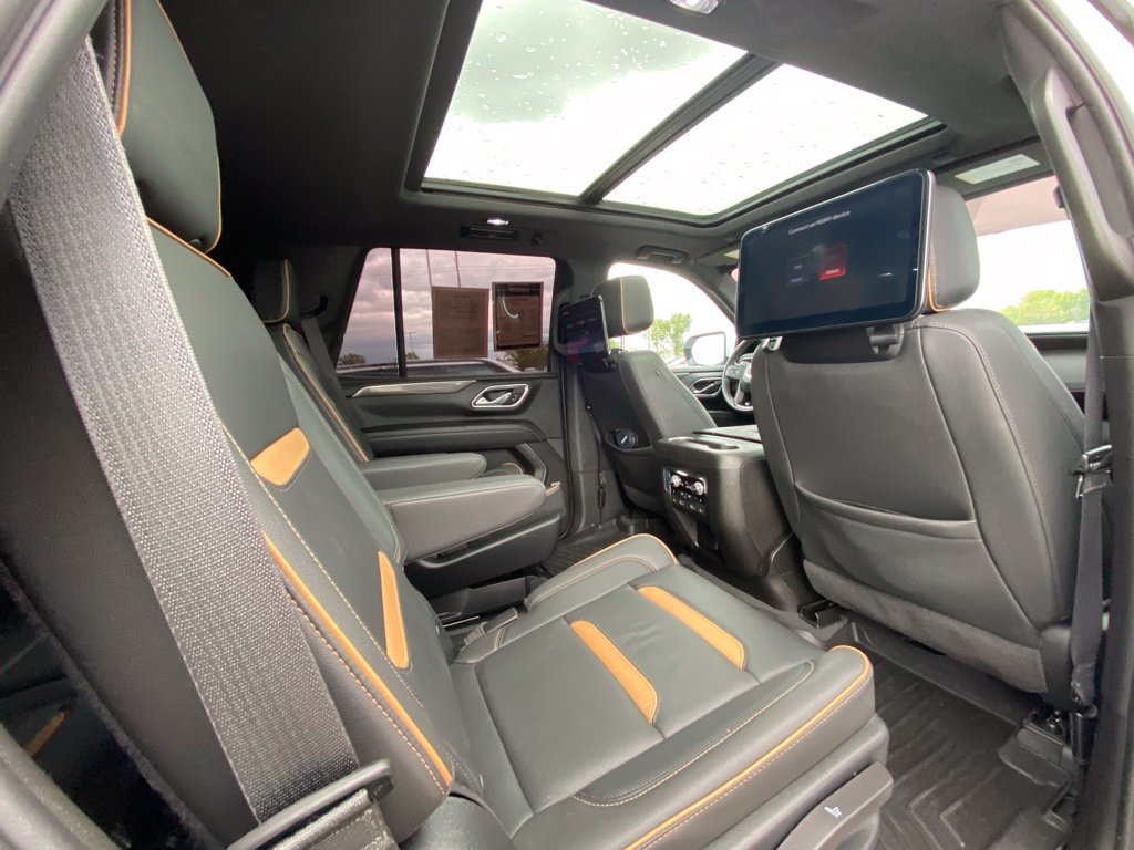 Used 2023 GMC Yukon AT4 w/ AT4 Premium Package AWD/4WD image 26