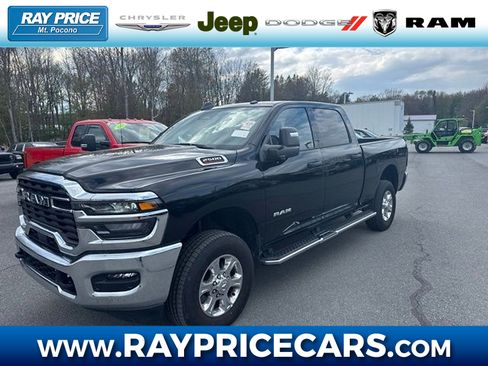 Used 2025 RAM 2500 Big Horn AWD/4WD image 1